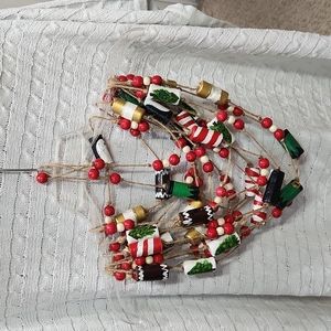 Handmade Christmas Themed Garland Wine Corks & Wood #2
